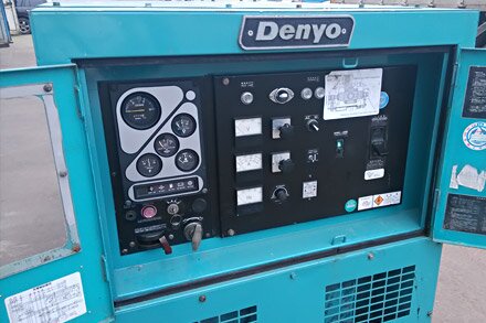 Панель управления генератора на 80 кВт Denyo DCA-125